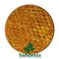 Bahdeniz-Antep Fıstıklı Yaş Baklava 1 kg Bahdeniz-Antep Fıstıklı Yaş Baklava 1 kg