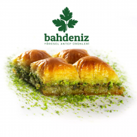 Bahdeniz-Antep Fıstıklı Yaş Baklava 1 kg Bahdeniz-Antep Fıstıklı Yaş Baklava 1 kg